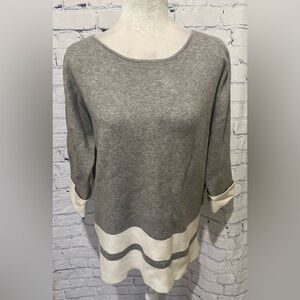 Max Studio Women’s Size 1X Sweater Gray with White Banding Super Soft!